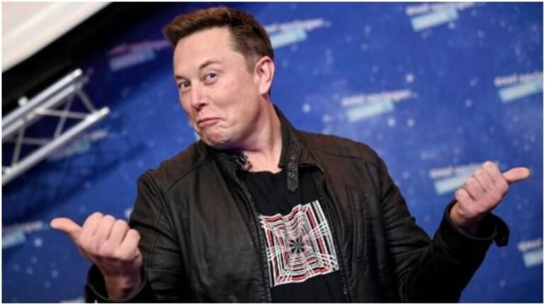 Elon Musk recruiting team to build his own anti-"WOKE" AI to rival Chatgpt